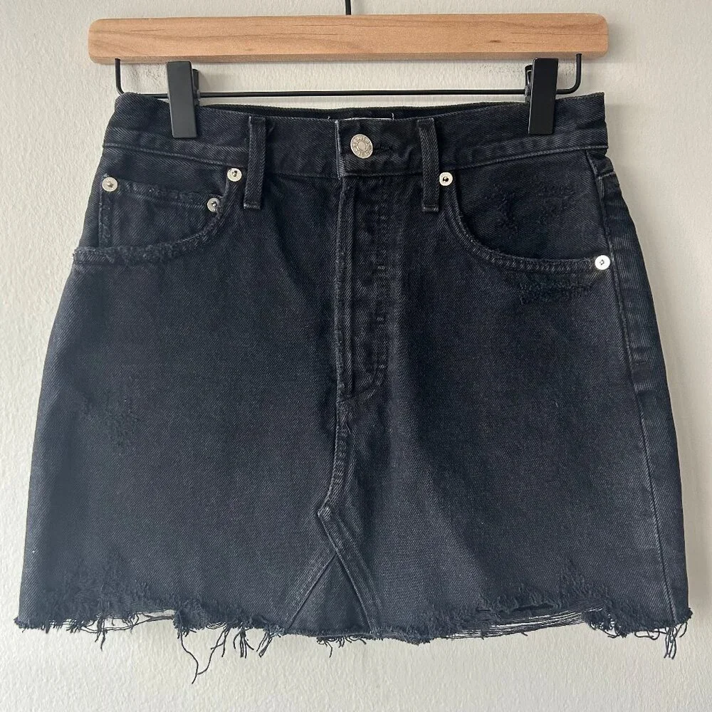 AGOLDE Parker Raw Hem Black Distressed Denim Mini Skirt Women's Size 25 - Picture 2 of 9
